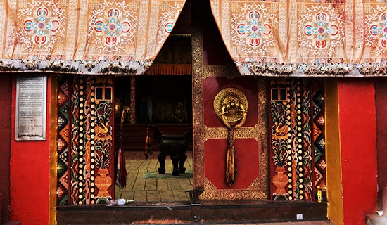 Besichtigung der Klöster in Tibet