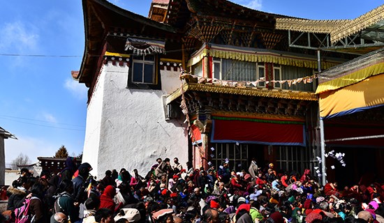 Tibetische Tempel und Klöster