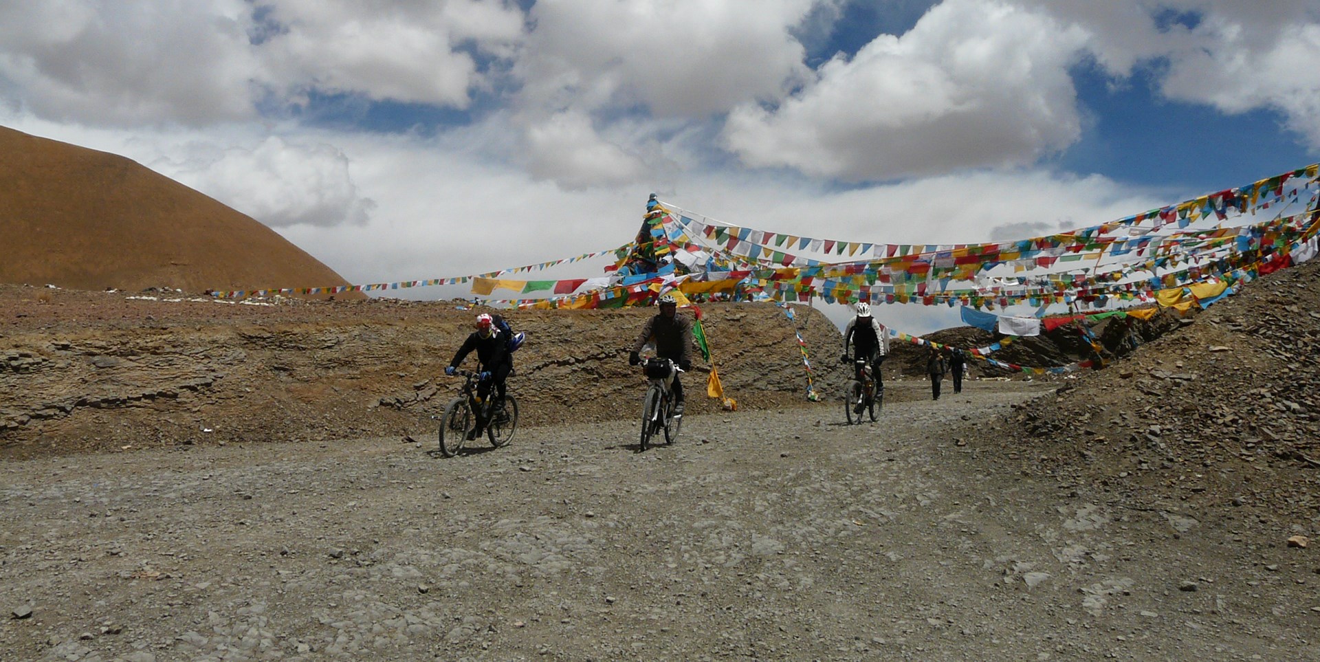 Große Radfahrt von Xinjiang über Heiligen Berg Kailash nach Tibet
