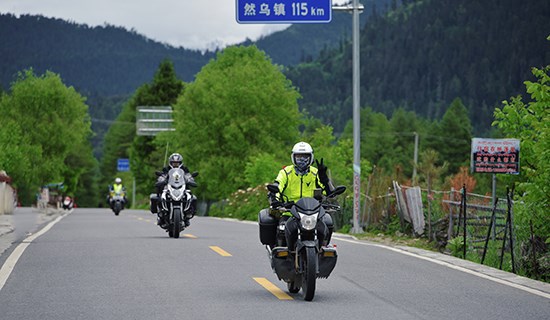 Motorradreise von Sichuan und Yunnan nach Tibet