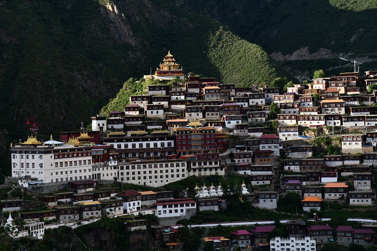 Perlyul Monastery | Foto von Liu Bin