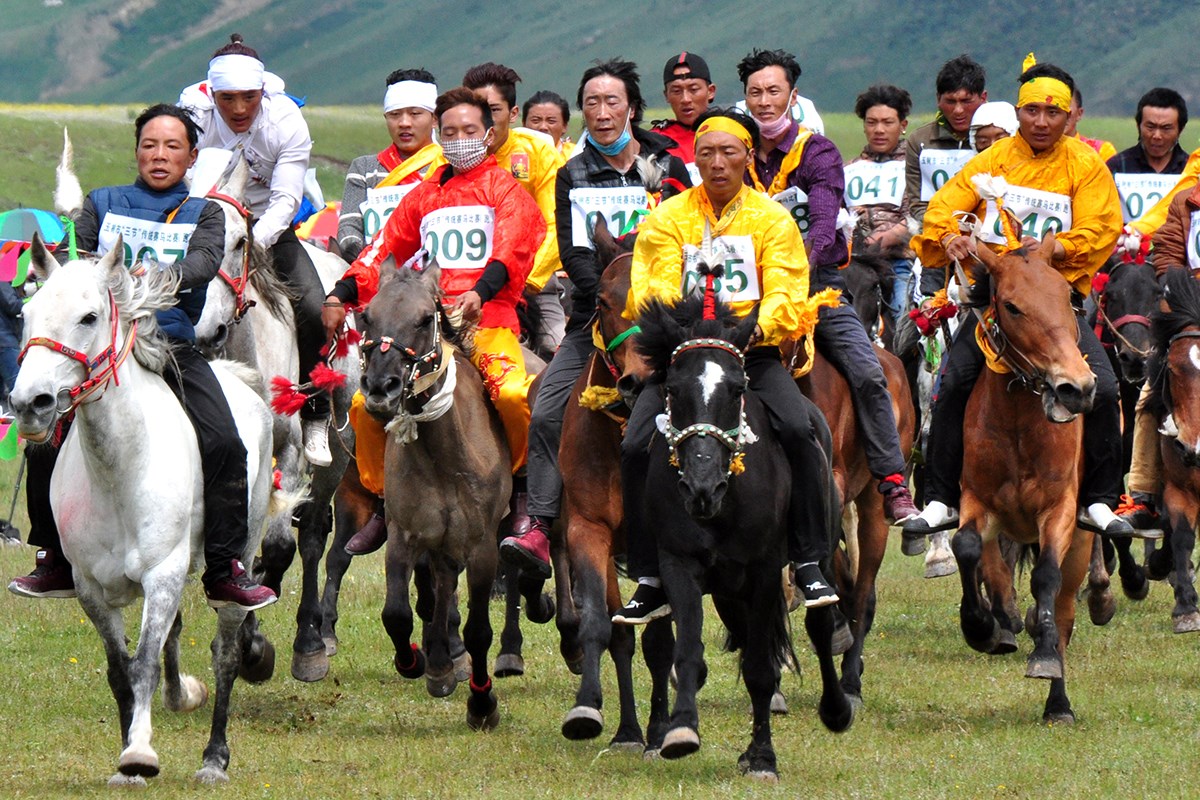 Yushu Horse Racing Festival | Foto von Prof. Hans Först
