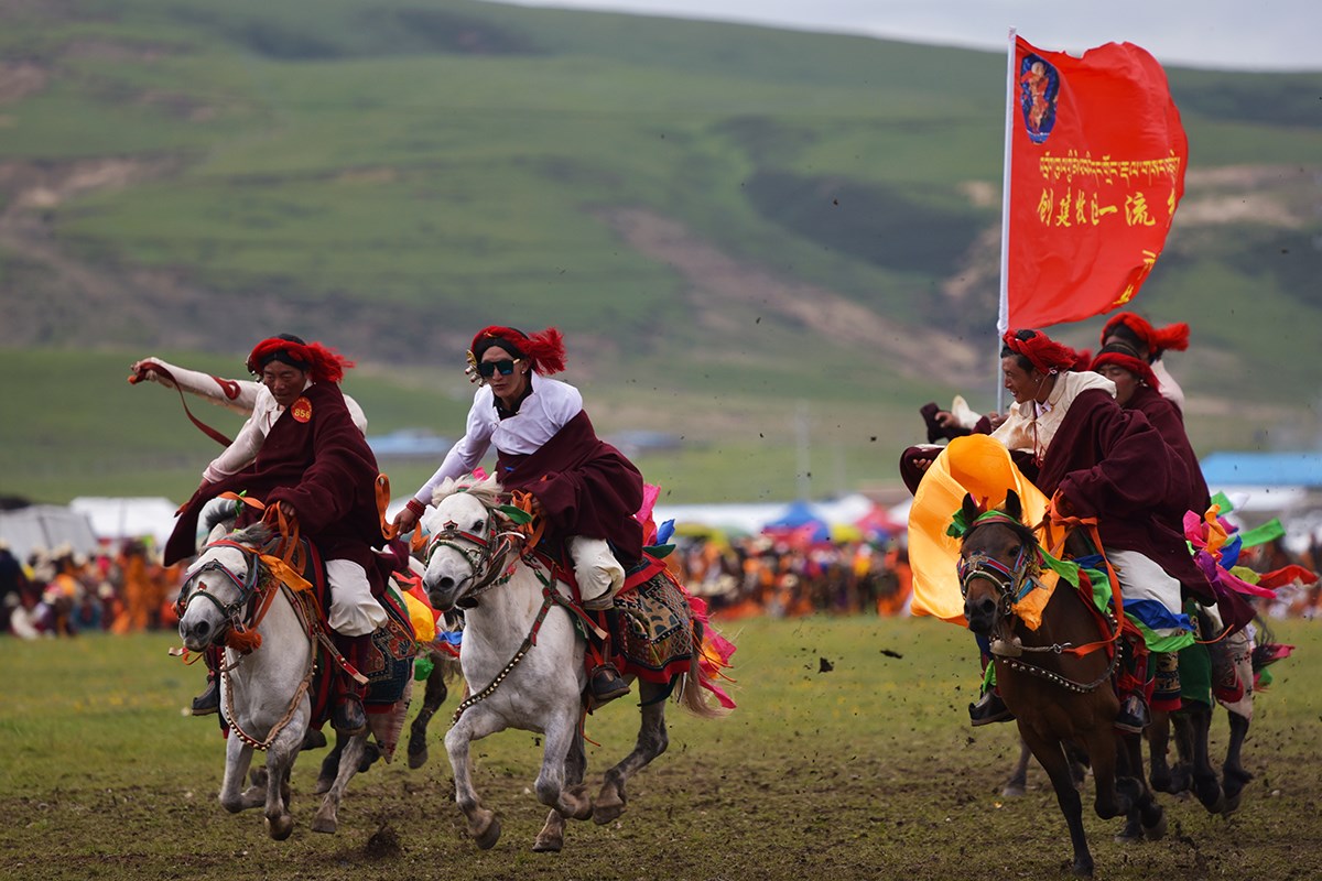 Litang Horse Racing Festival | Foto von Liu Bin