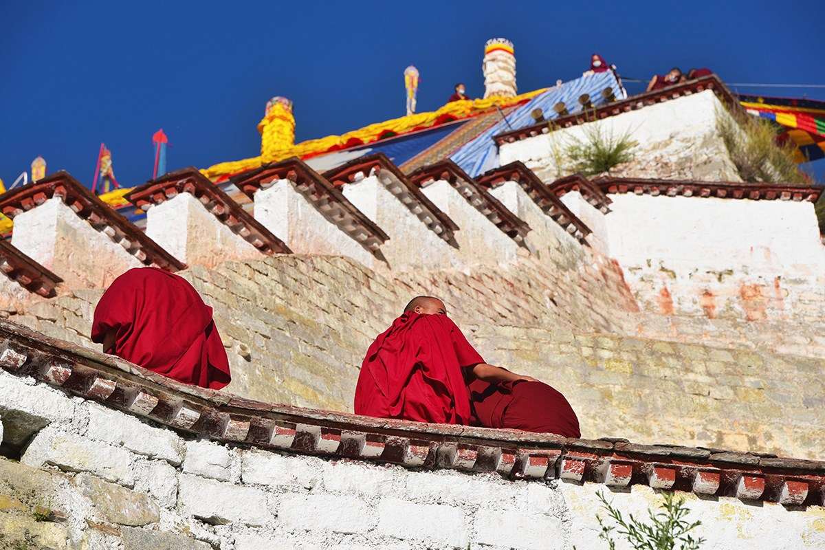 Thangka Unfolding at Drepung Monastery | Foto von Liu Bin