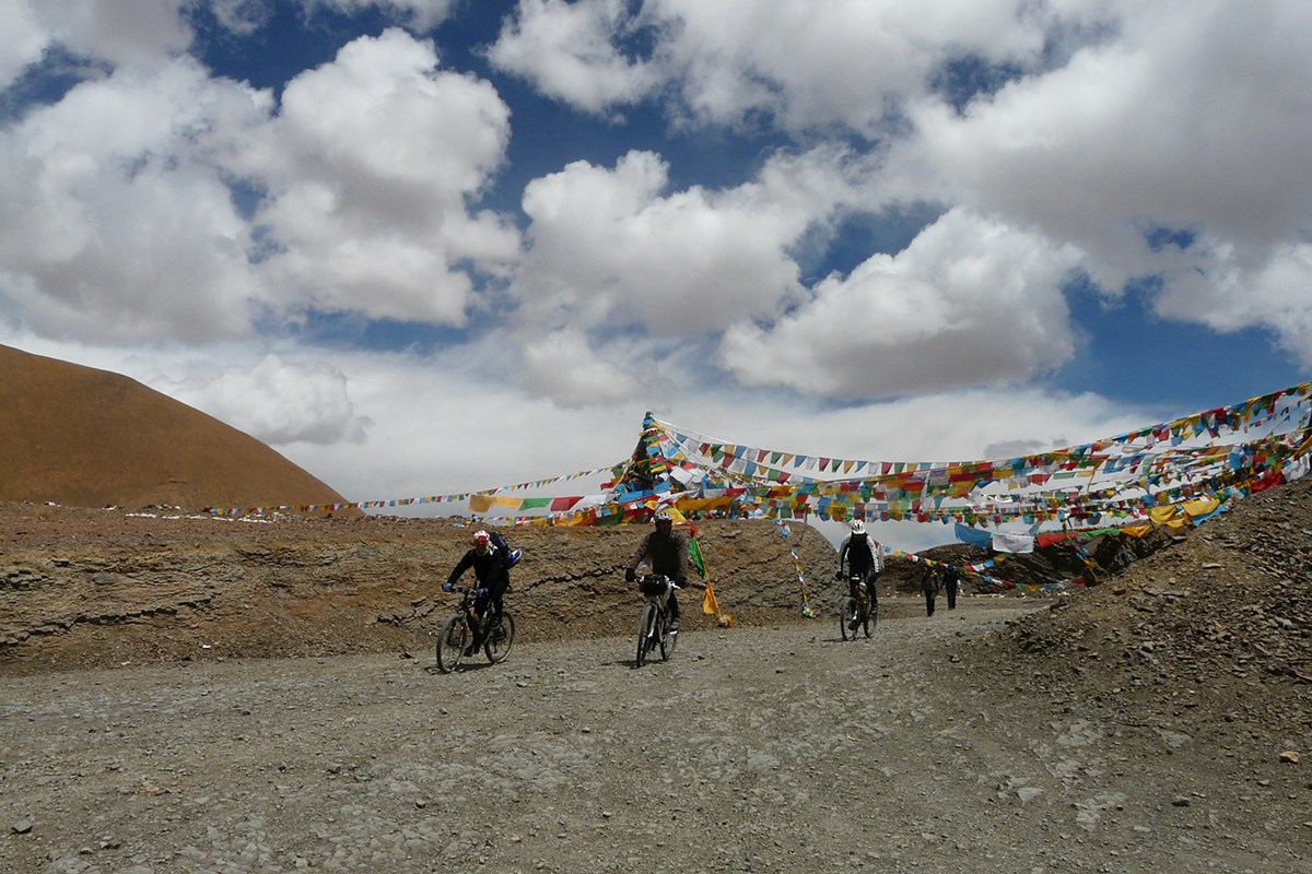 Bike Bike to Everest 