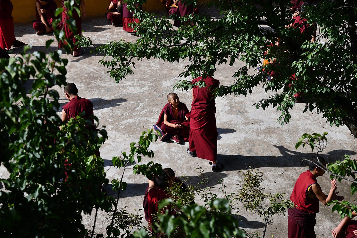 Debate in Ganzi Monastery | Foto von Liu Bin